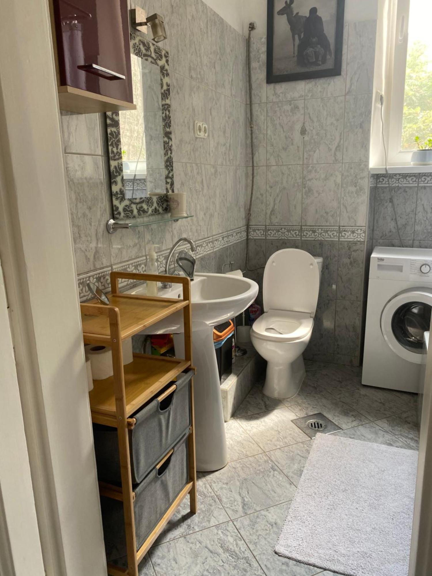 Budapest Oasis One Bedroom For Renting ภายนอก รูปภาพ
